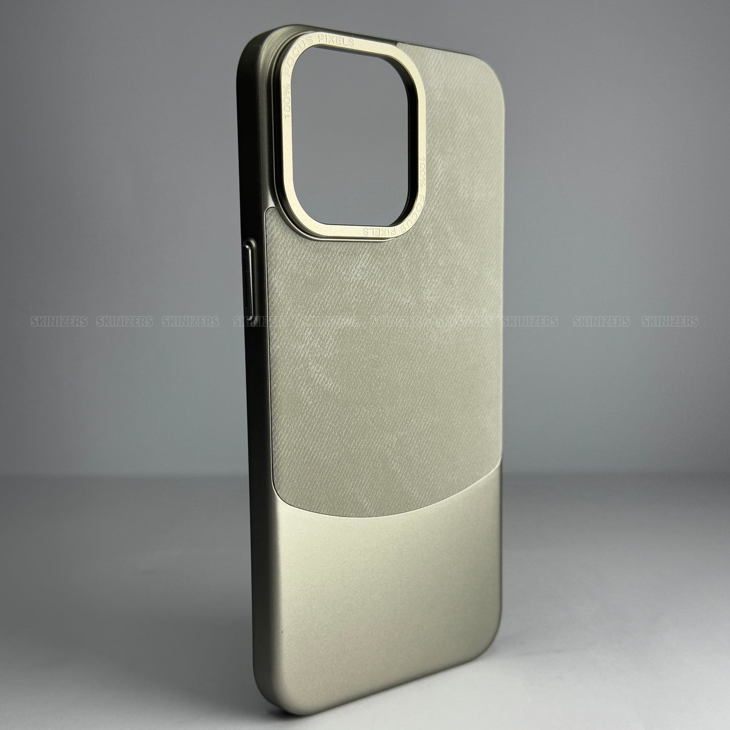 Tuo Tone Flannel Case Titanium